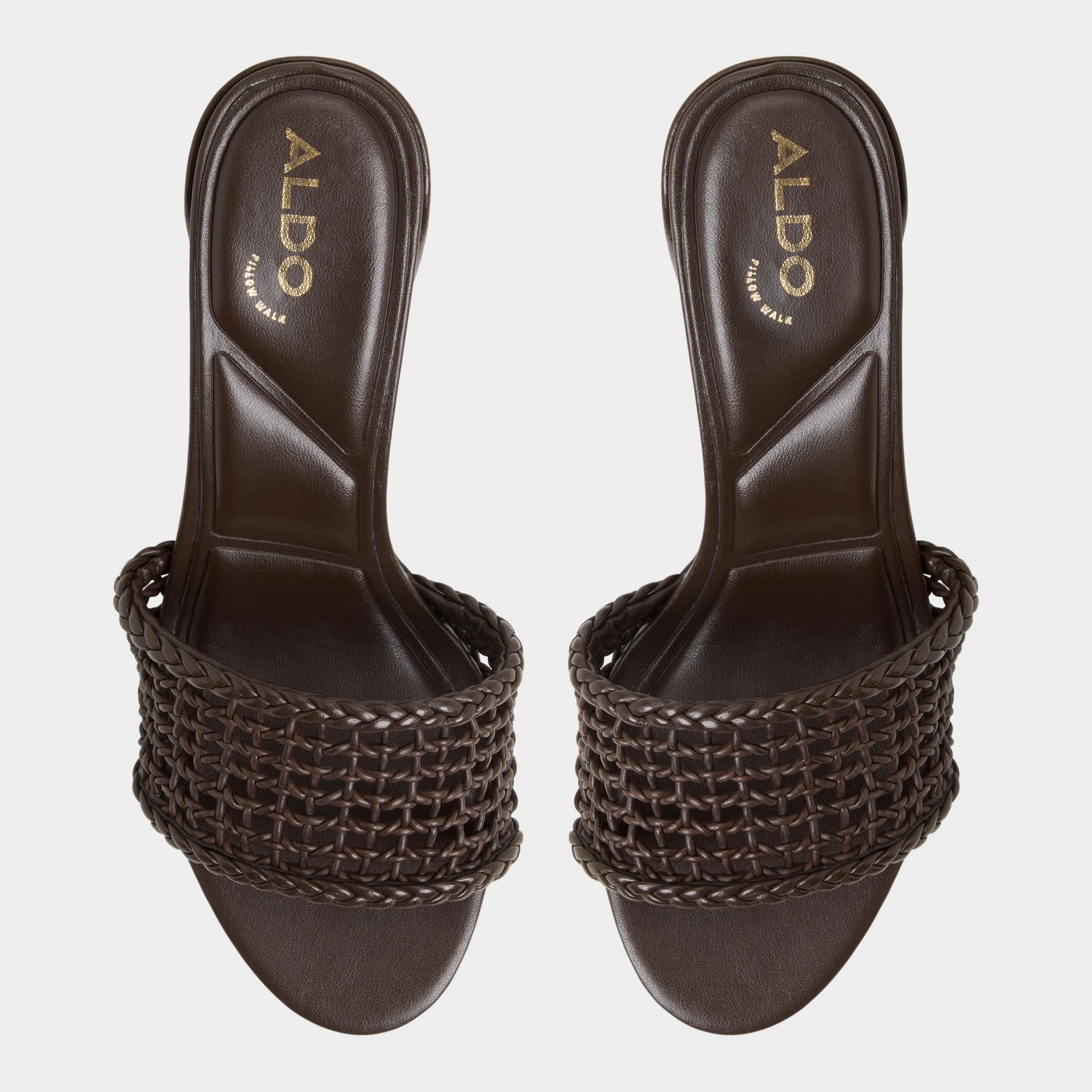 Beachdate - Image 6