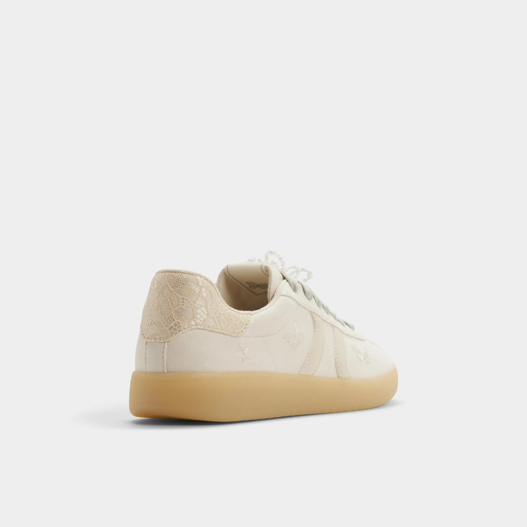 Chicsneaker - Image 2