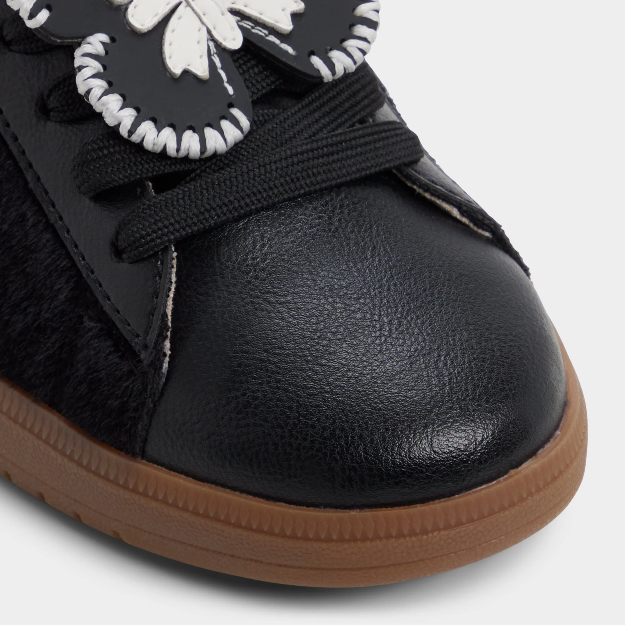 Chicsneaker2 - Image 5