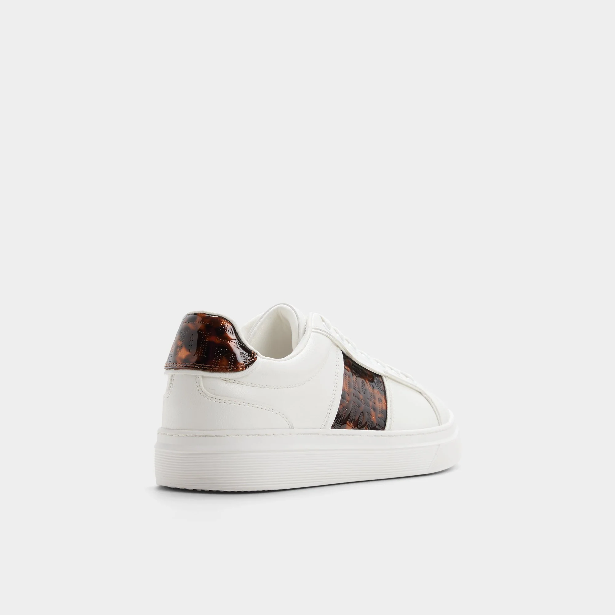 Courtline - Image 2