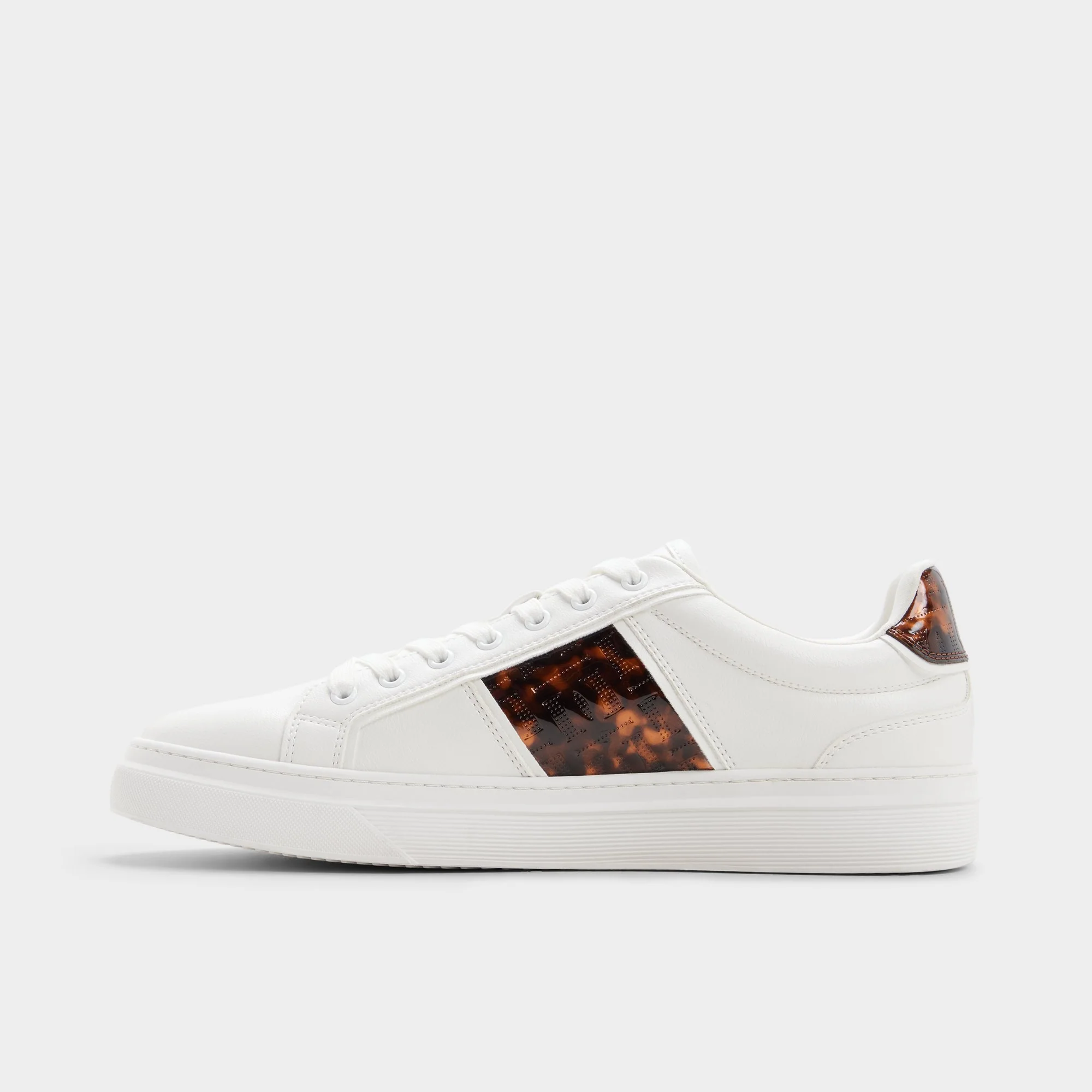 Courtline - Image 3