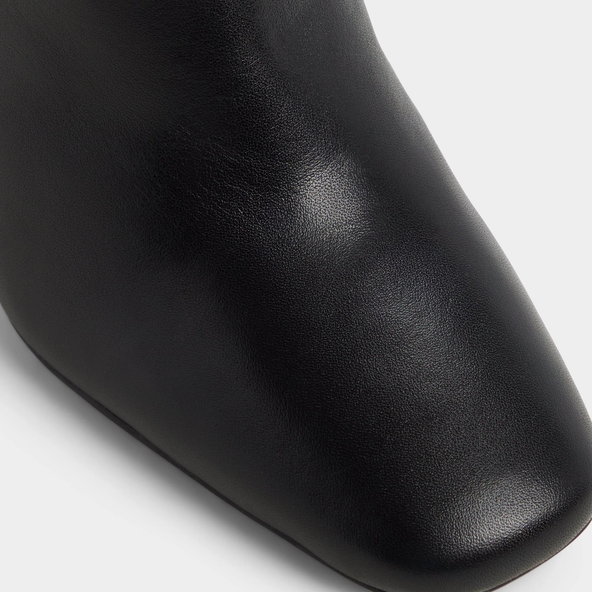 Helana - Image 6