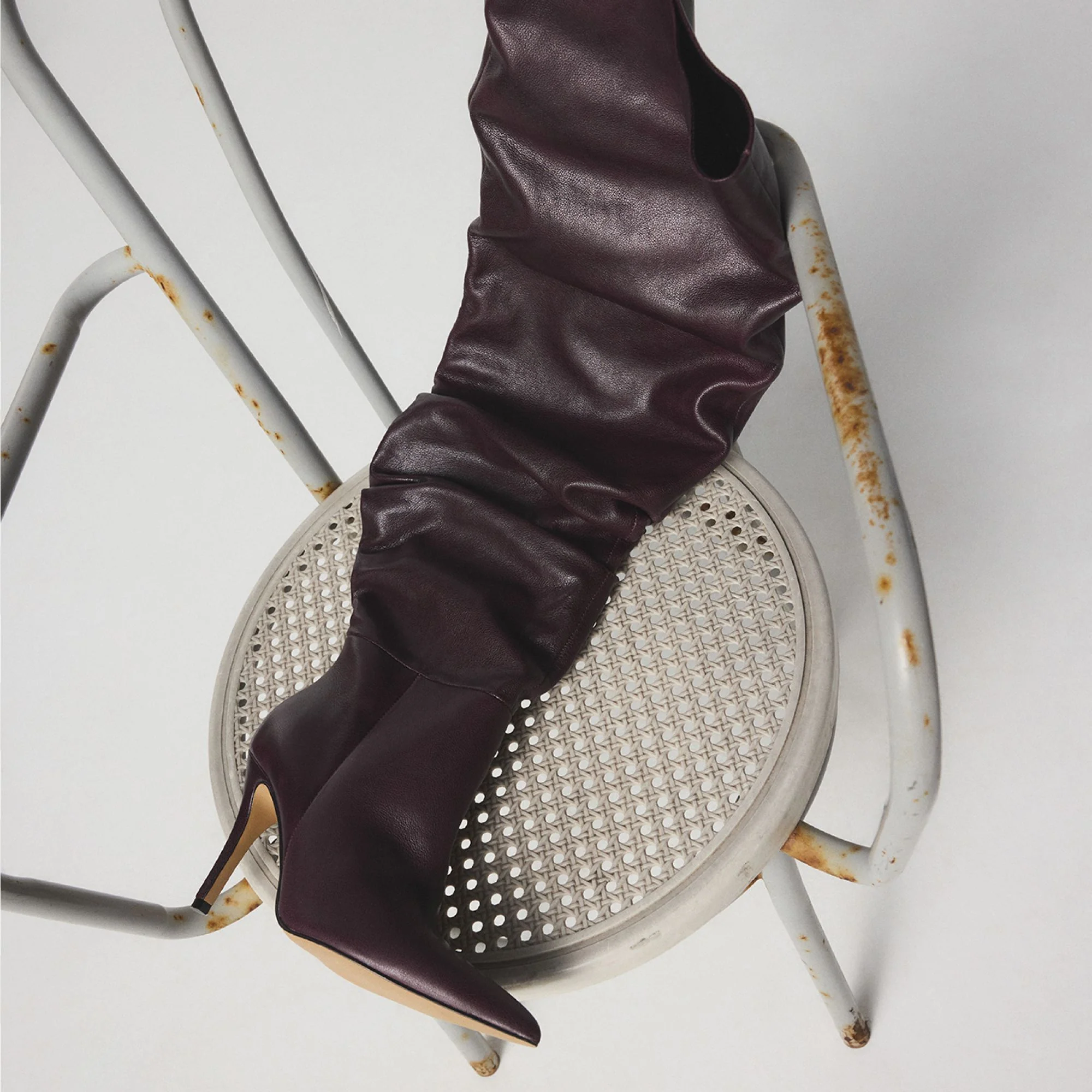 Holiis - Image 2