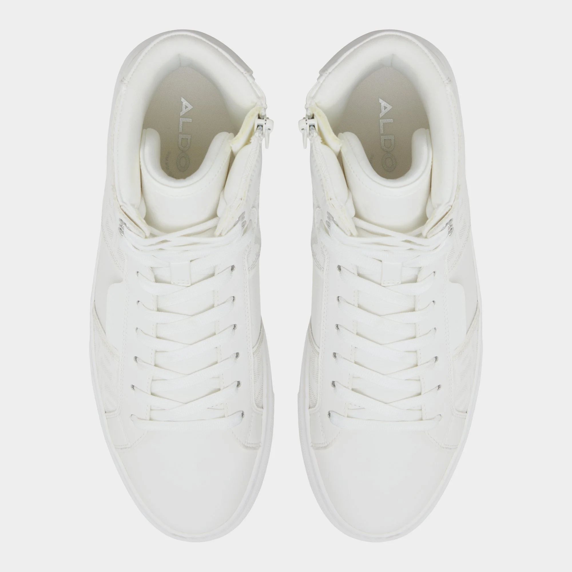 Jenner - Image 6