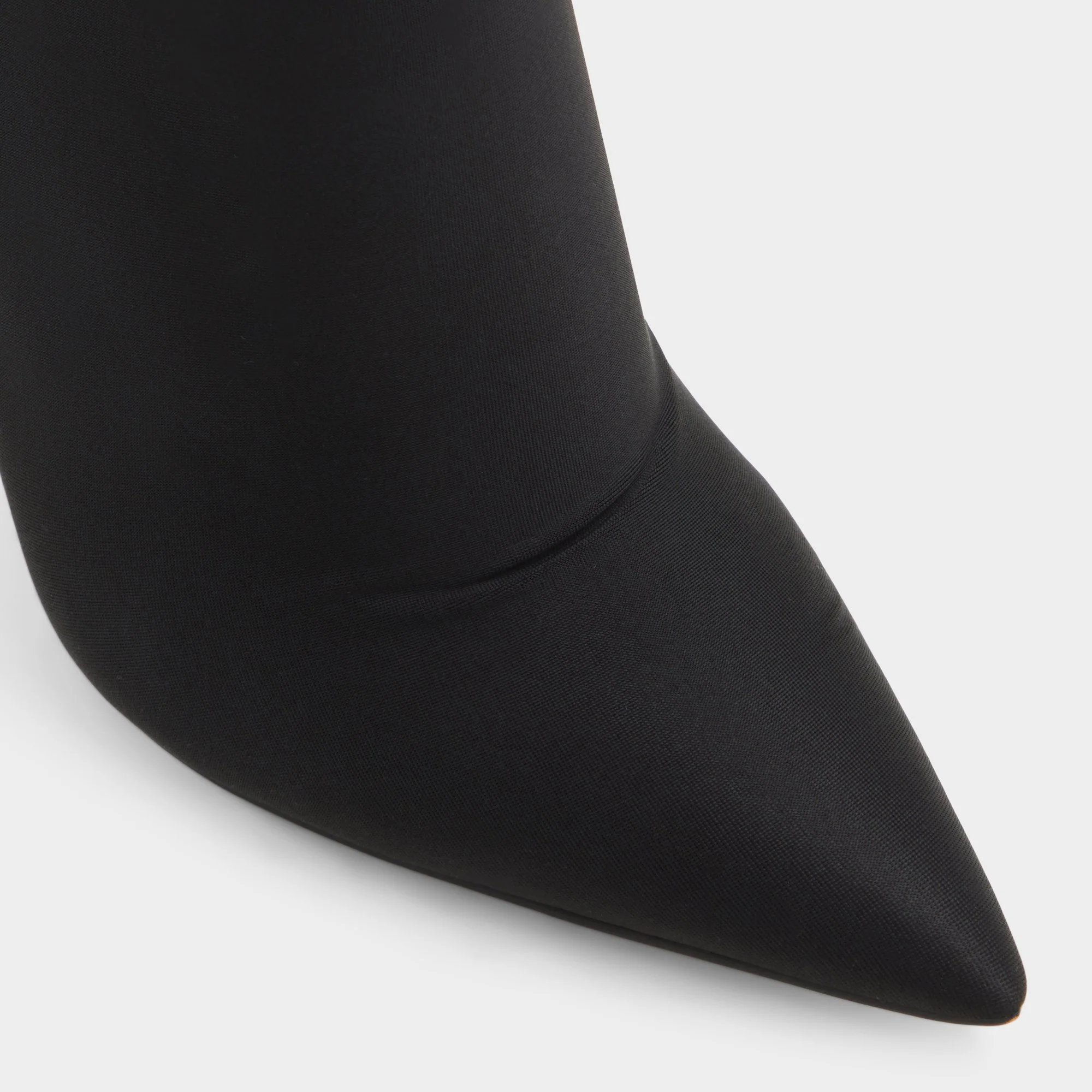 Venetia - Image 5
